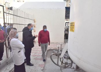محافظ أسيوط يتفقد سير العمل بأقسام مستشفى الحميات ويطمئن على شبكات الاكسجين وتوافر الأدوية