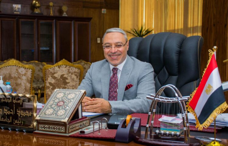 ‏‏رئيس جامعة طنطا : لا مساس بحقوق أطباء الامتياز