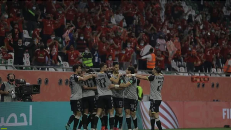 الأهلي يفوز علي الدحيل 1/0 ببطولة كأس العالم للأندية 2021 ويتأهل لنصف النهائي 1 الأهلي يفوز علي الدحيل 1/0 ببطولة كأس العالم للأندية 2021 ويتأهل لنصف النهائي