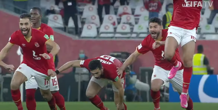 وزير الرياضة يهنئ النادى الأهلى ببرونزية كأس العالم لكرة القدم