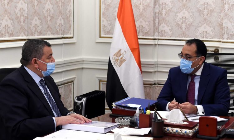 رئيس الوزراء يتابع مع وزير الإعلام مشروع رقمنة الإعلام المصرى 1 رئيس الوزراء يتابع مع وزير الإعلام مشروع رقمنة الإعلام المصرى
