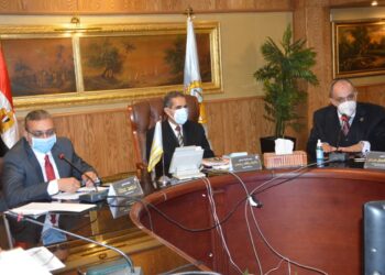 محافظ الغربية يعقد اجتماعاً لبحث آليات وضع خريطة استثمارية لمحافظة الغربية….