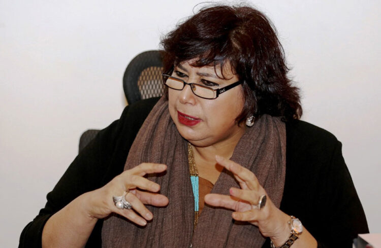 وزيرة الثقافة تنعى الفنان عزت العلايلي: صاحب مواقف وطنية تعد نموذجا للإخلاص للوطن والفن 1 وزيرة الثقافة تنعى الفنان عزت العلايلي: صاحب مواقف وطنية تعد نموذجا للإخلاص للوطن والفن