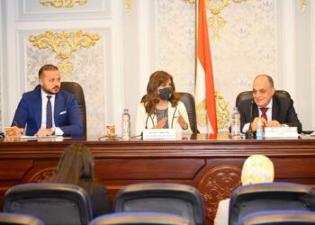 رئيس جهاز تنمية المشروعات : نتعاون مع وزارة الهجرة في 11 محافظة لدعم أصحاب المهن الصغيرة والمتوسطة