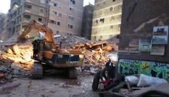 بالصور .. تفاصيل حادث انهيار عقار جسر السويس