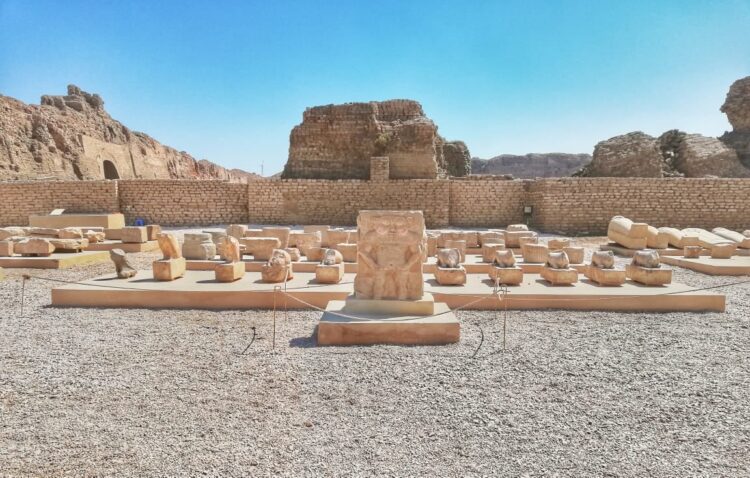 وزارة السياحة والآثار تنتهي من أعمال المرحلة الثانية من مشروع ترميم وتطوير معبد دندرة بمدينة قنا