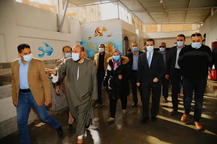 محافظ الغربية يفتتح مسجدين بتكلفة ٣ مليون جنيه ويتفقد السوق النموذجي ببسيون . 1 محافظ الغربية يفتتح مسجدين بتكلفة ٣ مليون جنيه ويتفقد السوق النموذجي ببسيون .