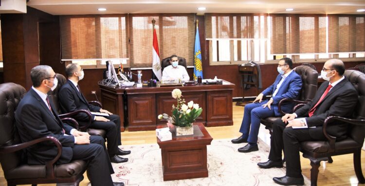 محافظ الغربية يستقبل متدربي البرنامج الرئاسي لتأهيل التنفيذيين للقيادة