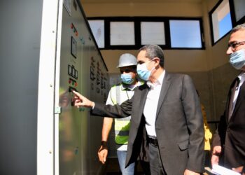 محافظ الغربية يفتتح محطة للصرف الصحي وثلاث مدارس بقطور وزفتى وسمنود بتكلفة ٤٨ مليون جنيه