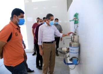 جولة تفقدية لمحافظ الغربية بالمجزر النصف آلي بشبشير