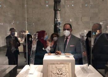 وفد من الوكالة الجامعية الفرنكوفونية ووفد من الأنوكا في زيارة إلى المتحف القومي للحضارة المصرية