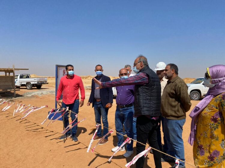 رئيس جهاز “أكتوبر الجديدة”يتفقد سير العمل بمشروعات الطرق والإسكان والخدمات بالمدينة