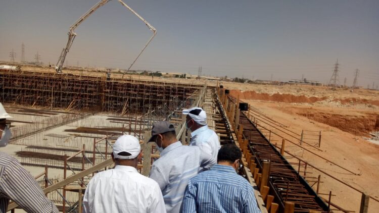 مسئولو ” الإسكان” يتفقدون سير العمل بمشروع محطة مياه جديدة بمدينة بدر