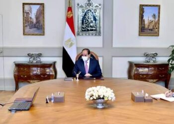 الرئيس السيسي يوجه الشكر للقضاة وموظفي إدارة تنفيذ الأحكام في محكمة جنوب القاهرة لجهودهم في ضبط إحدى القضايا الهامة التي سيعلن عن تفاصيلها بعد الانتهاء من كافة الإجراءات