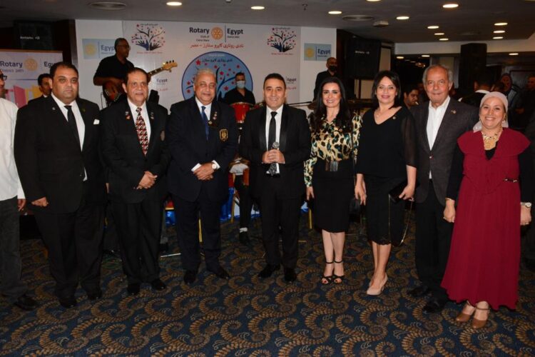 روتاري هليوبولس النزهة يشارك في إحتفال اشهار " كايروستار " 1 روتاري هليوبولس النزهة يشارك في إحتفال اشهار ” كايروستار “