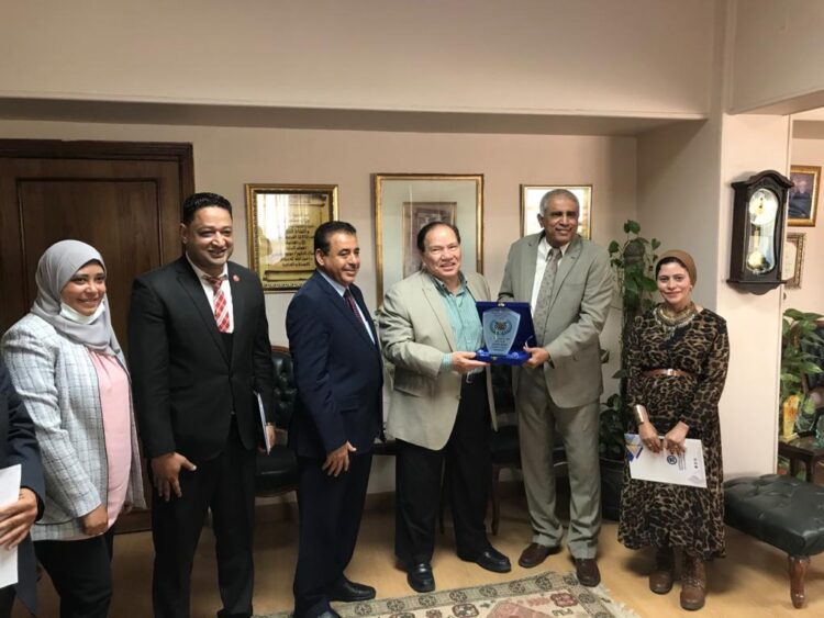 بالصور .. توقيع بروتوكول تعاون بين جامعة ميريت والسفارة اليمنية بالقاهرة 1 بالصور .. توقيع بروتوكول تعاون بين جامعة ميريت والسفارة اليمنية بالقاهرة