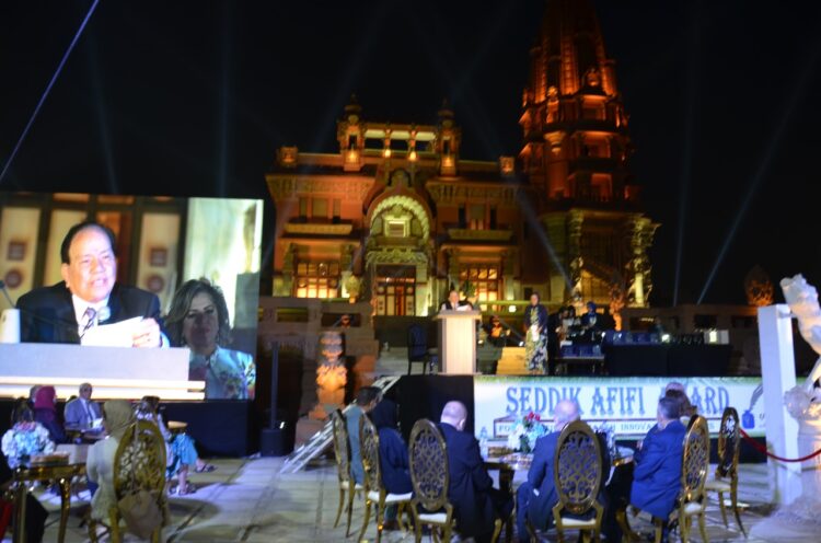الدكتورصديق عفيفي يقوم بتوزيع جوائز مسابقته للبحث العلمى والإبتكار والأدب فى حفل مهيب في قصر البارون 1 بالصور .. منح جائزة صديق عفيفي للبحث العلمي والابتكار والأدب
