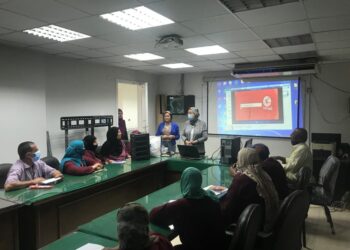 بالصور .. إدارة المشروعات بأكاديمية طيبة التعليمية تبدأ أولي مشروعاتها بمشروع محو الأمية لتعليم الكبار