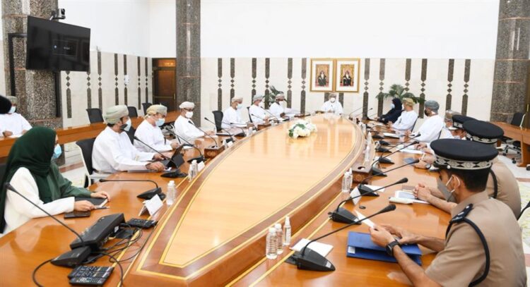 مبادرة عُمانية جديدة لتشجيع الإستثمار .. منح المستثمرين الأجانب حق الإقامة الطويلة في السلطنة