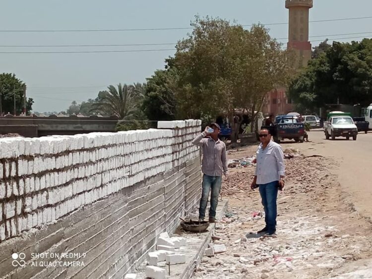 المحاسب طارق السمان رئيس الوحدة المحلية بدهشور ينشأ أول غرفة مناولة لتجميع القمامة بنطاق الوحدة المحلية بدهشور حفاظا على المظهر العام