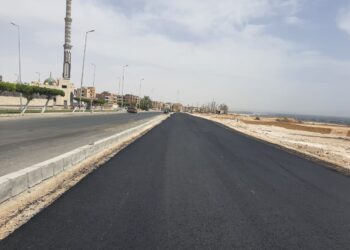 “الإسكان”: تنفيذ أعمال مرافق أراضي الأكثر تميزاً بالمنيا الجديدة..والبنية الأساسية لتوسعات عتاقة بخليج السويس