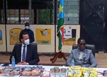 السفير المصري لدى جنوب السودان يُسلم مساعدات إغاثية مقدمة من الوكالة المصرية للشراكة من أجل التنمية