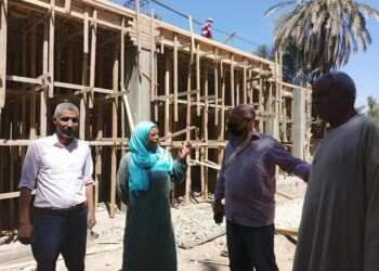 رئاسة إسنا تجري جولة تفقدية  لمتابعة مشروعات حياة كريمة بالقرى…صور