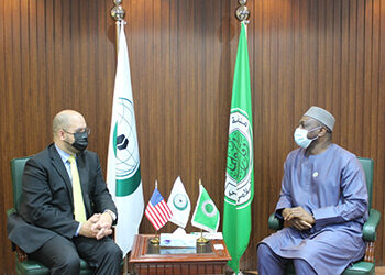 قطب يعقد اجتماعا تشاوريا مع وزير الإرشاد والحج والأوقاف الأفغاني والقنصل العام للولايات المتحدة