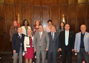 رئيس جامعة الإسكندرية يستقبل وفدين من جامعتى أوشن كونتى ونيوجيرسى سيتى الأمريكيتين