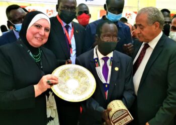 بحضور نائب رئيس جمهورية جنوب السودان  وزيرا التجارة والصناعة والتموين يفتتحان معرض “صنع في مصر” بمدينة جوبا