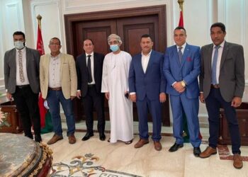 سفير سلطنة عُمان بالقاهرة يبحث مجالات الاستثمار المشترك مع جمعية رجال الاعمال المصريين العمانيين