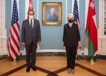 سلطنة عُمان والولايات المتحدة تبحثان تعزيز التعاون الثنائي