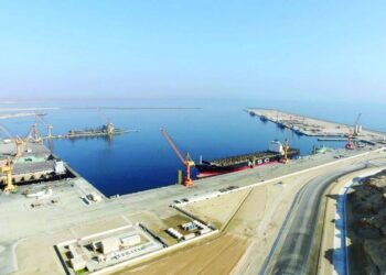 تقارير دولية تشيد بالجهود العُمانية في تنويع الاقتصاد والتكيف مع الجائحة