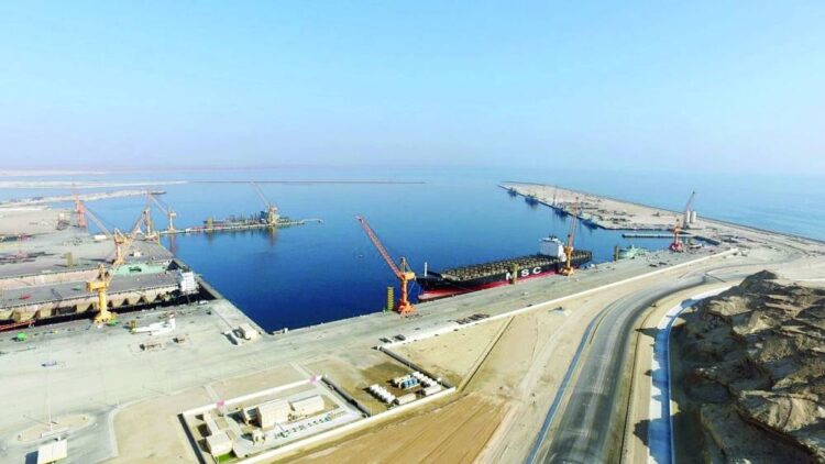 تقارير دولية تشيد بالجهود العُمانية في تنويع الاقتصاد والتكيف مع الجائحة 1 تقارير دولية تشيد بالجهود العُمانية في تنويع الاقتصاد والتكيف مع الجائحة