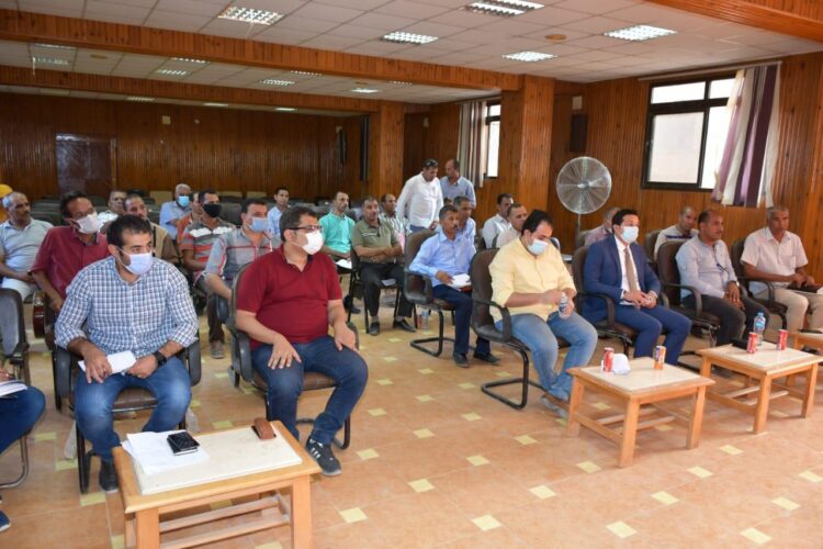 نائب محافظ الفيوم يتفقد مشروعات “حياة كريمة” بقرية الغرق باطسا