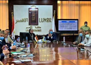 وزيرة التجارة والصناعة تواصل جولتها بمحافظات الصعيد .. وتعقد لقاء موسع مع مستثمرى محافظة الأقصر