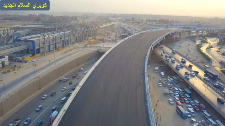 وزير النقل يتابع التقدم في معدلات تنفيذ مشروع التطوير الشامل  للطريق الدائري حول القاهرة الكبرى