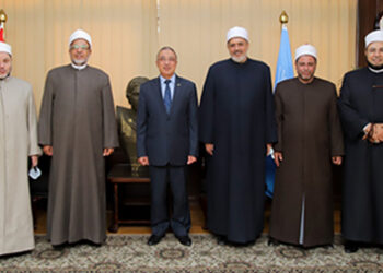 “البحوث الإسلامية” ومحافظ الإسكندرية يبحثان خطط العمل الدعوية بالمحافظة