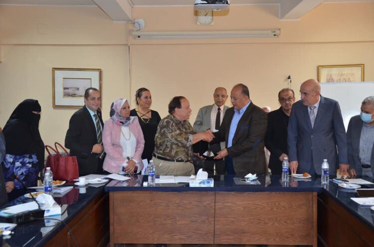 فى إطار مبادرة الرئيس السيسى “حياة كريمة”  الدكتور صديق عفيفي  يتبنى  ” دار السلام بدون  أميه “