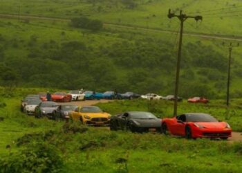 اكتشف صلالة… مسيرة استكشافية بمشاركة 60 سيارة رياضية عُمانية وخليجية