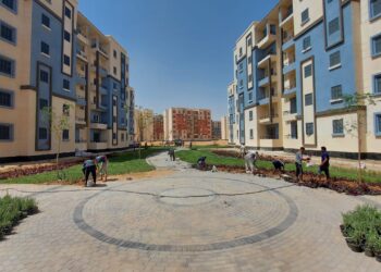 وزير الإسكان يستعرض الموقف التنفيذي للمشروعات السكنية والخدمية بمدينة حدائق العاصمة