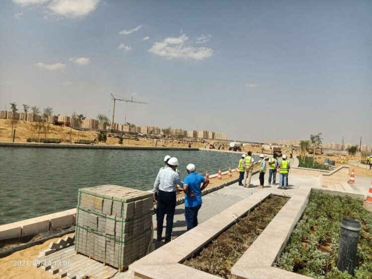 مسئولو الإسكان يتابعون سير العمل بمشروع الحدائق المركزية كابيتال بارك بالعاصمة الإدارية الجديدة 1 مسئولو الإسكان يتابعون سير العمل بمشروع الحدائق المركزية كابيتال بارك بالعاصمة الإدارية الجديدة