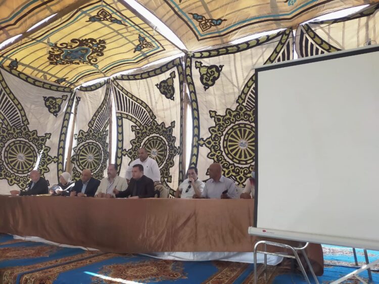 رئيس الجهاز: بيع ٤ محال تجارية وصيدلية بالسوق التجارية بالمنيا الجديدة 1 رئيس الجهاز:  بيع ٤ محال تجارية وصيدلية بالسوق التجارية بالمنيا الجديدة