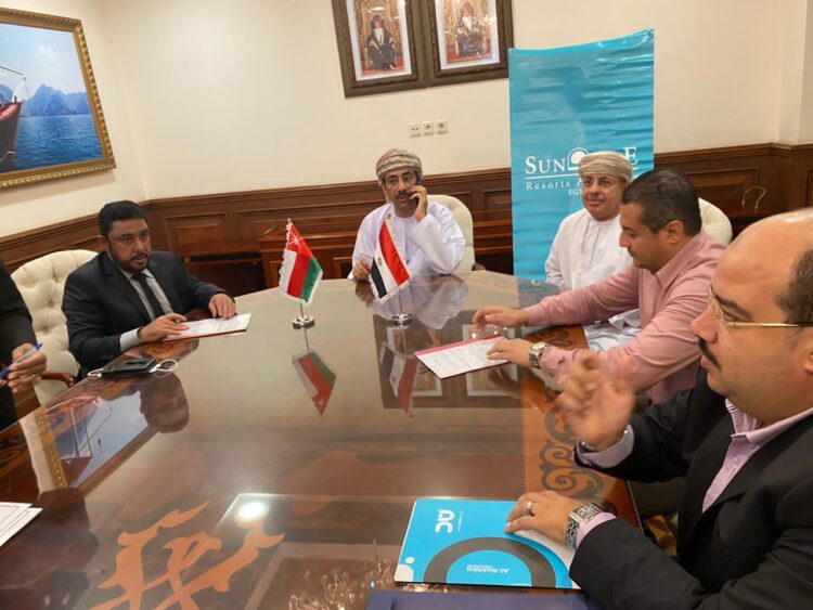 توقيع اتفاقية شراكة عمانية مصرية برعاية سفارة السلطنة بالقاهرة