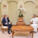 وزير خارجية عُمان يتسلم أوراق اعتماد سفير مصر الجديد لدى السلطنة 12 وزير خارجية عُمان يتسلم أوراق اعتماد سفير مصر الجديد لدى السلطنة