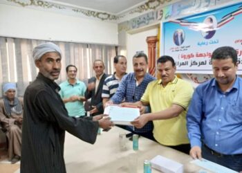 مبادرة(عرفان وشكروتقدير) تكرم عمال النظافة  فى مركز المراغة بسوهاج