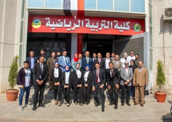 الكاتب الصحفى النائب محمود الشاذلى يكتب : بيئه نظيفه تقوم على التخلص من المخلفات الألكترونيه الضاره إنطلاقا من التربيه الرياضية بجامعة طنطا .