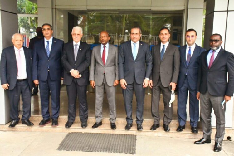 دعوة وزير البنية التحتية الكونغولى لزيارة مصر والاطلاع على التجربة المصرية فى التنمية وتنفيذ المشروعات القومية الكبرى 1 دعوة وزير البنية التحتية الكونغولى لزيارة مصر والاطلاع على التجربة المصرية فى التنمية وتنفيذ المشروعات القومية الكبرى