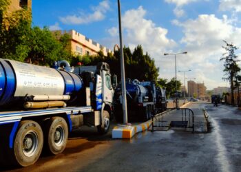 رئيس جهاز 6 أكتوبر: توفير  سيارات جديدة للتعامل مع الأمطار الغزيرة خلال موسم الشتاء