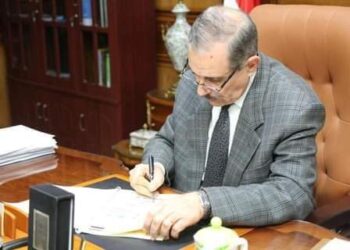 محافظ كفرالشيخ لايوجد زيادة لتعريفة الأجرة بعد زيادة البنزين للسيارات الأجرة لجميع الخطوط.. 2 محافظ كفرالشيخ لايوجد زيادة لتعريفة الأجرة بعد زيادة البنزين للسيارات الأجرة لجميع الخطوط..